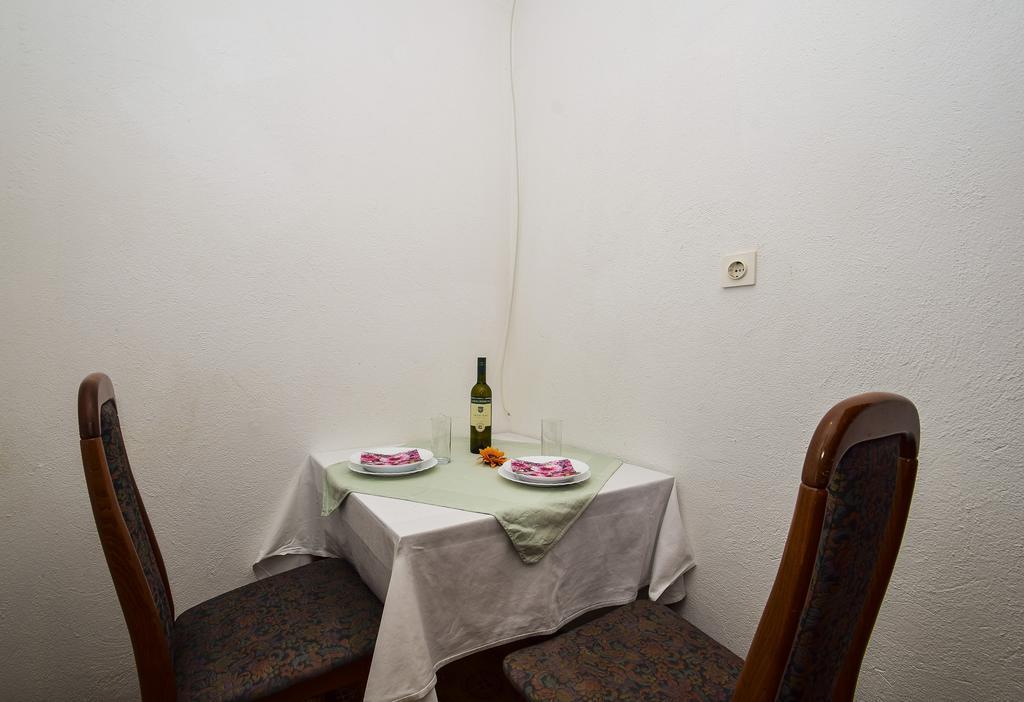 Guesthouse Dupin Vlašići Eksteriør bilde