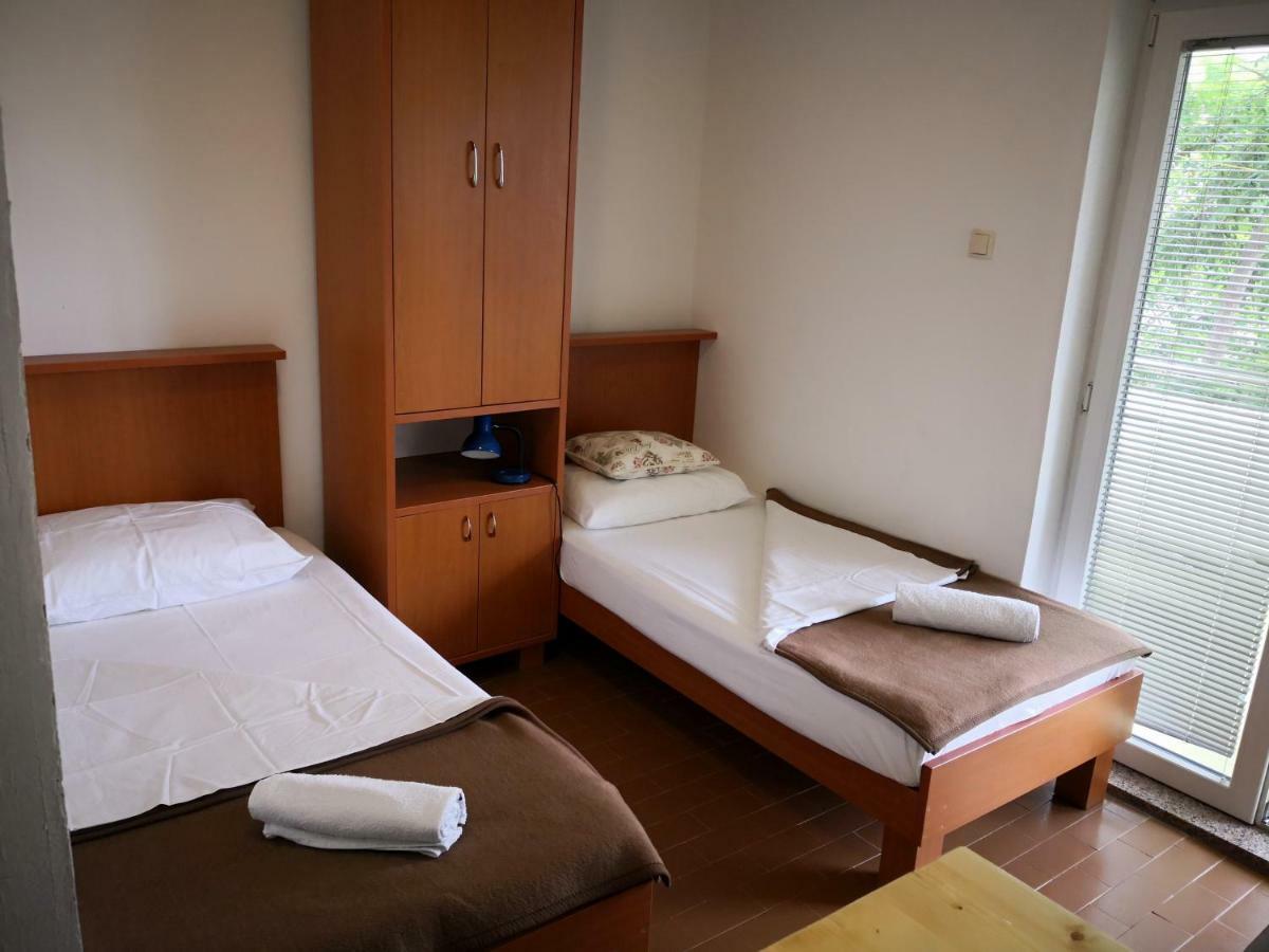 Guesthouse Dupin Vlašići Eksteriør bilde